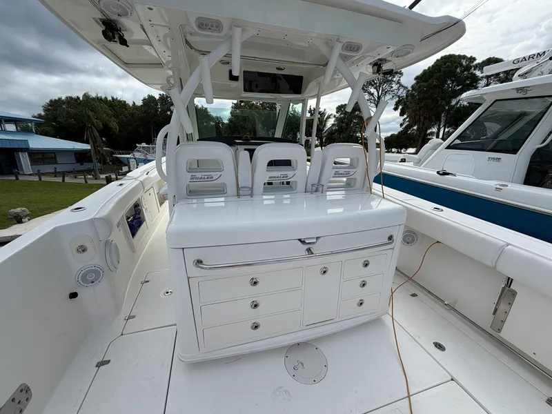 Slide: The Image of Boston Whaler 370 OUTRAGE 2016 - 15