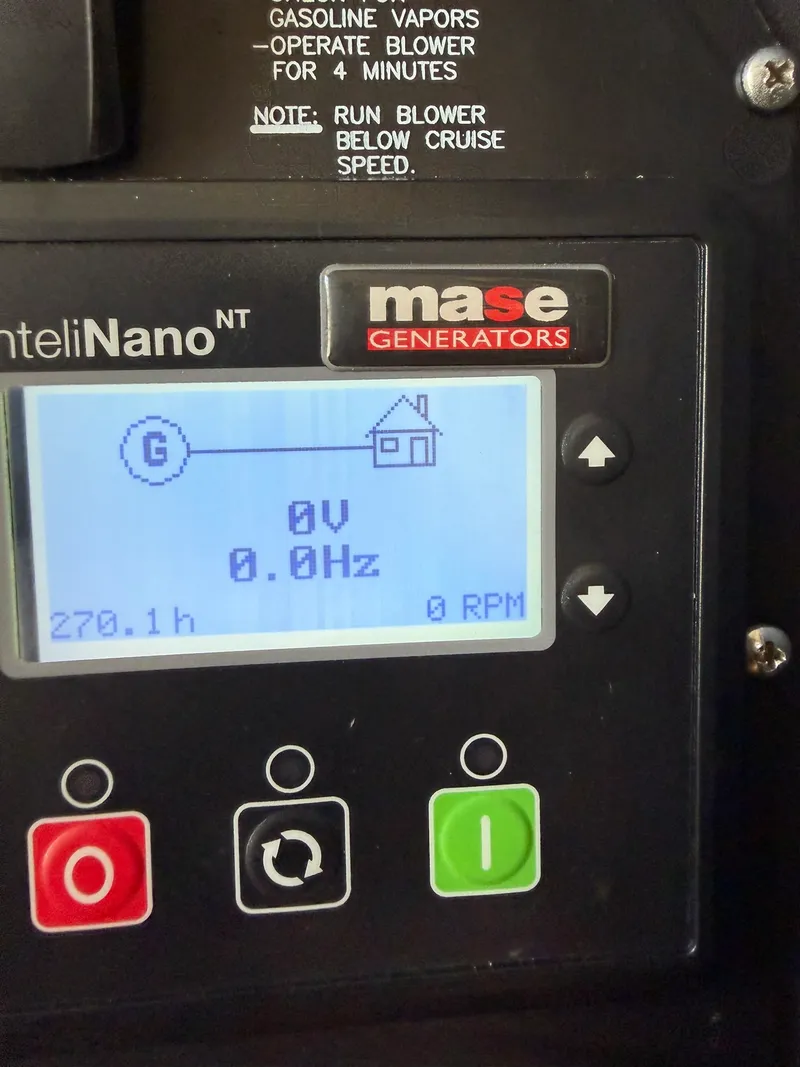 Slide: The Image of Boston Whaler 370 OUTRAGE 2016 - 32