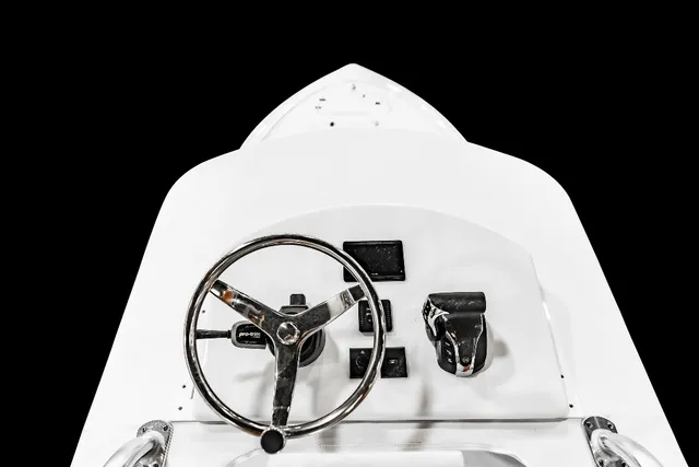 Slide: The Image of Contender 26 BAY CUSTOM BUILD 26' 2026 - 16