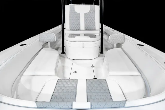 Slide: The Image of Contender 26 BAY CUSTOM BUILD 26' 2026 - 5