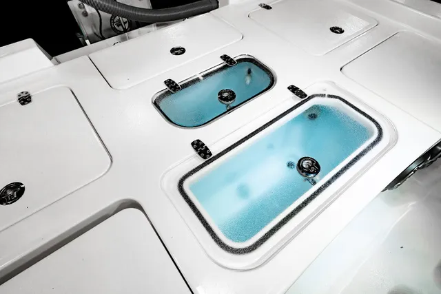 Slide: The Image of Contender 26 BAY CUSTOM BUILD 26' 2026 - 8