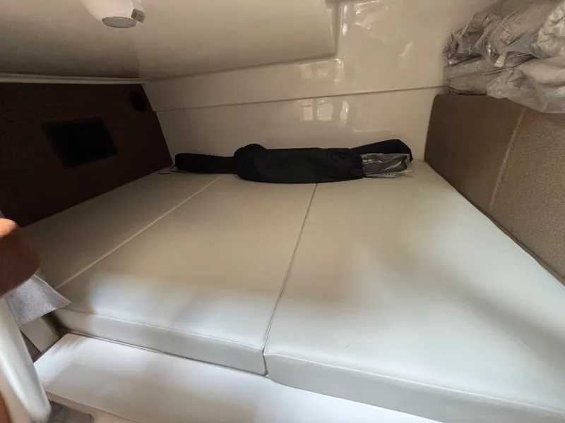 Slide: The Image of Boston Whaler 325 Conquest 2026 - 16