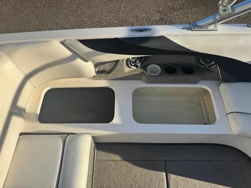 Slide: The Image of Moomba MOBIUS 2006 - 17