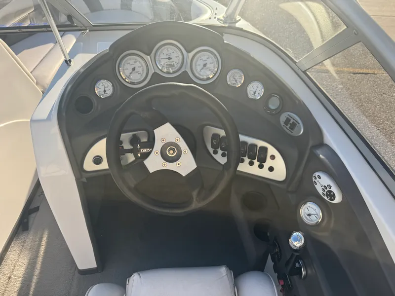 Slide: The Image of Moomba MOBIUS 2006 - 22