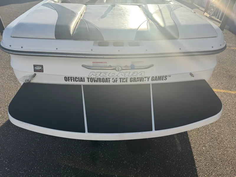 Slide: The Image of Moomba MOBIUS 2006 - 4