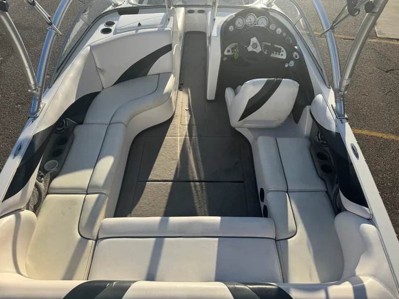 Slide: The Image of Moomba MOBIUS 2006 - 8