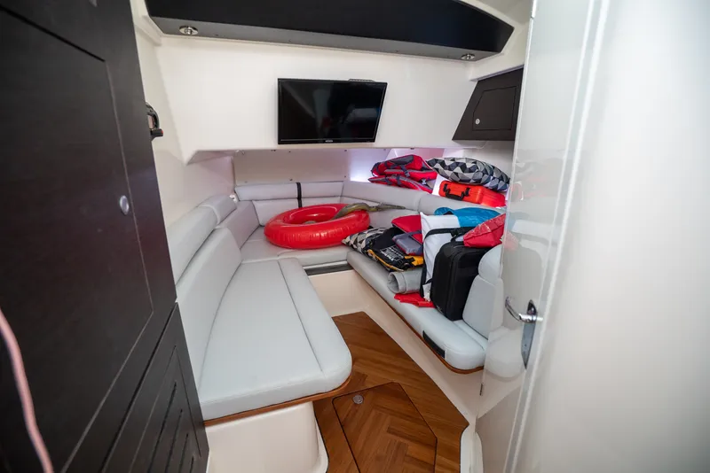 Slide: The Image of Boston Whaler 350 REALM 2025 - 20