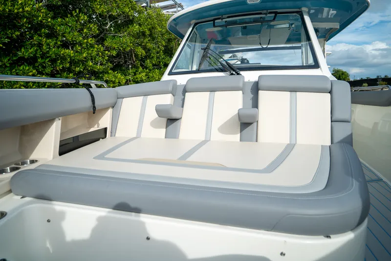 Slide: The Image of Boston Whaler 350 REALM 2025 - 25