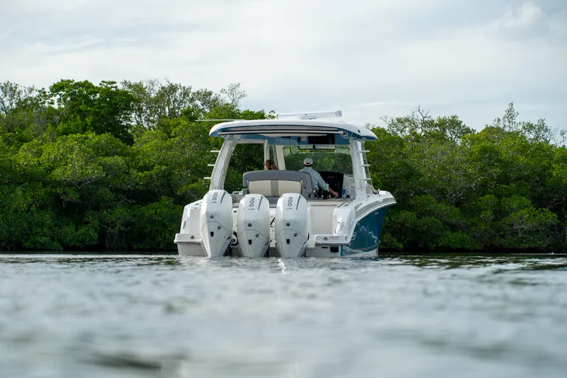 Slide: The Image of Boston Whaler 350 REALM 2025 - 40