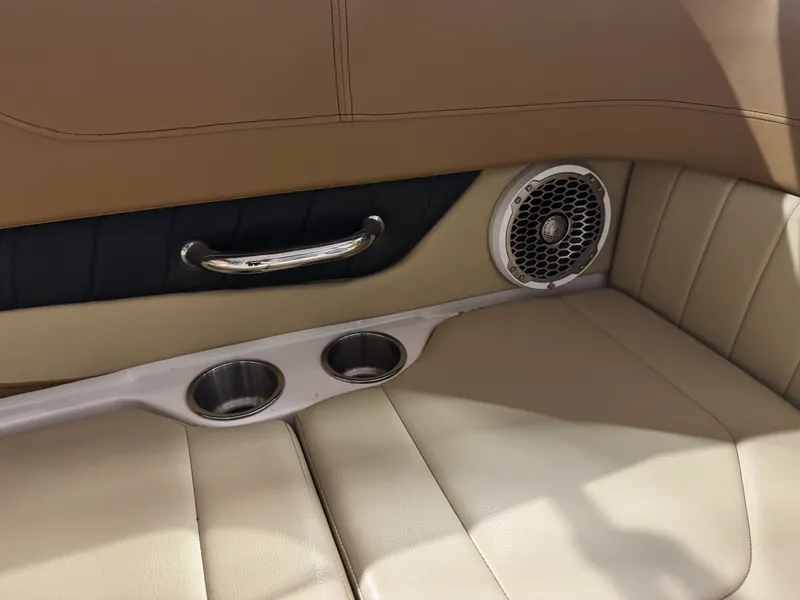 Slide: The Image of Sea Ray 19 SPX 2016 - 19