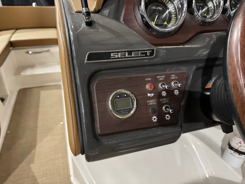 Slide: The Image of Sea Ray 19 SPX 2016 - 28