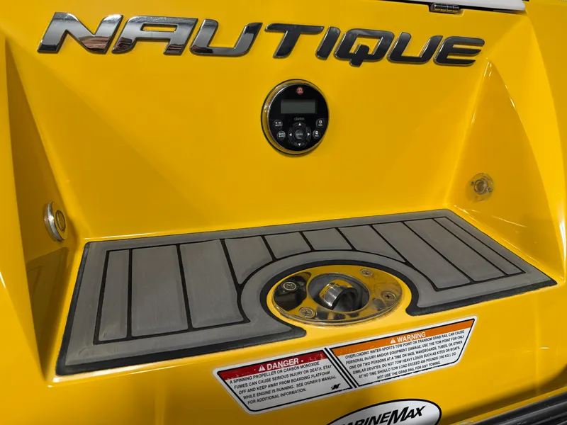 Slide: The Image of Nautique 200 SPORT NAUTIQUE 2012 - 21