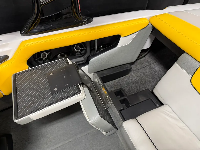 Slide: The Image of Nautique 200 SPORT NAUTIQUE 2012 - 36