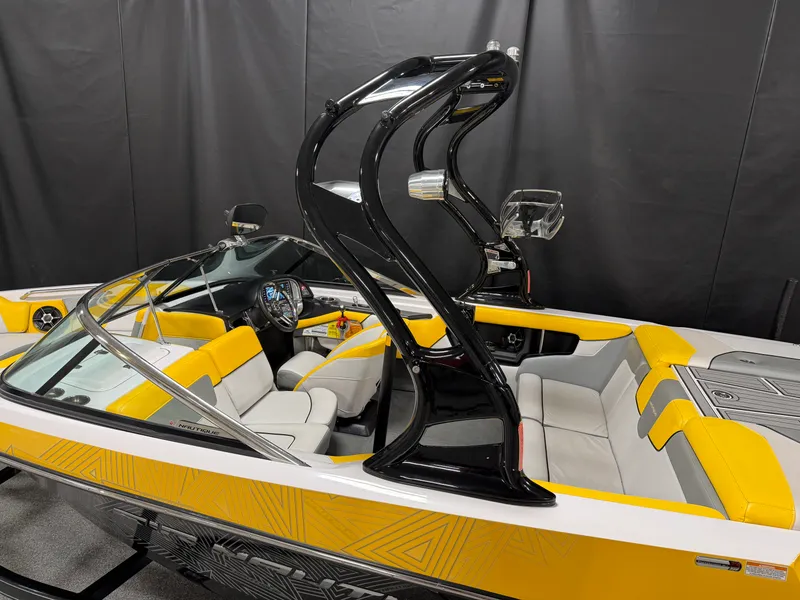 Slide: The Image of Nautique 200 SPORT NAUTIQUE 2012 - 4