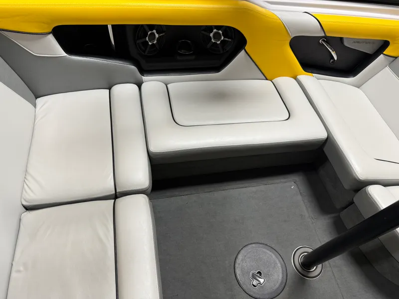 Slide: The Image of Nautique 200 SPORT NAUTIQUE 2012 - 41