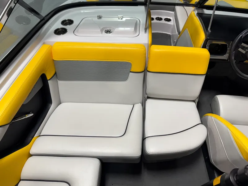 Slide: The Image of Nautique 200 SPORT NAUTIQUE 2012 - 45