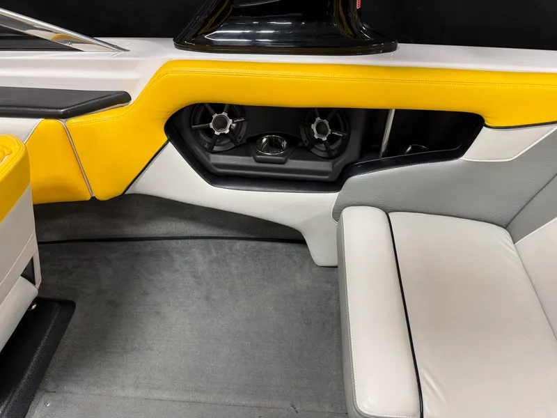 Slide: The Image of Nautique 200 SPORT NAUTIQUE 2012 - 55