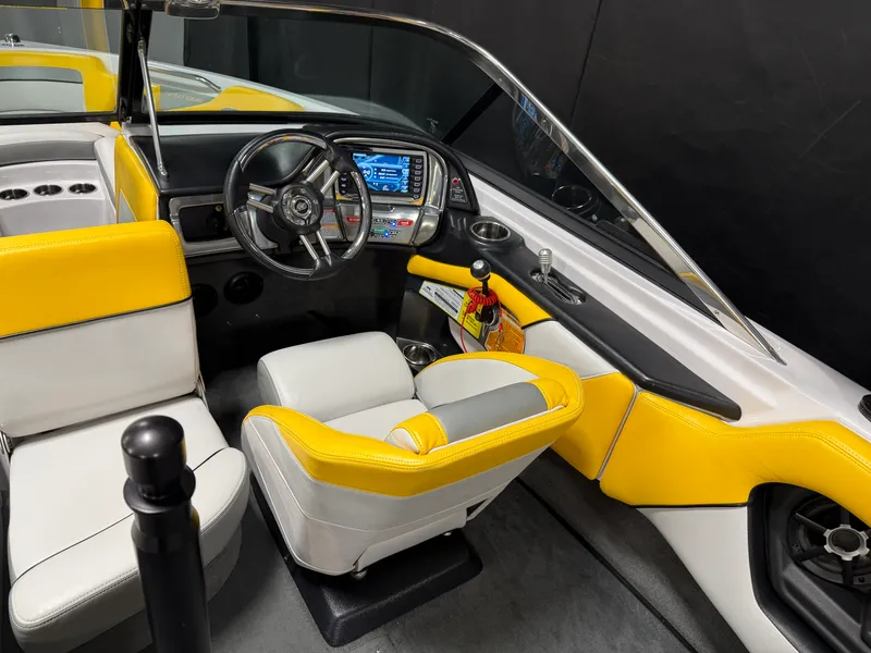 Slide: The Image of Nautique 200 SPORT NAUTIQUE 2012 - 56