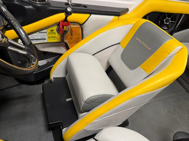 Slide: The Image of Nautique 200 SPORT NAUTIQUE 2012 - 58