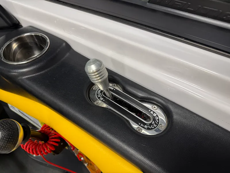 Slide: The Image of Nautique 200 SPORT NAUTIQUE 2012 - 71