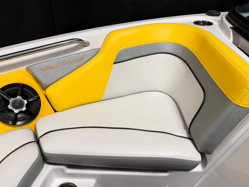 Slide: The Image of Nautique 200 SPORT NAUTIQUE 2012 - 85