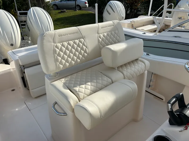 Slide: The Image of Grady-White Fisherman 257 2026 - 14