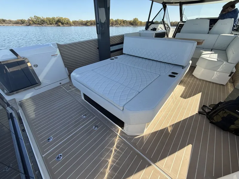 Slide: The Image of Saxdor 400GTO 2025 - 18