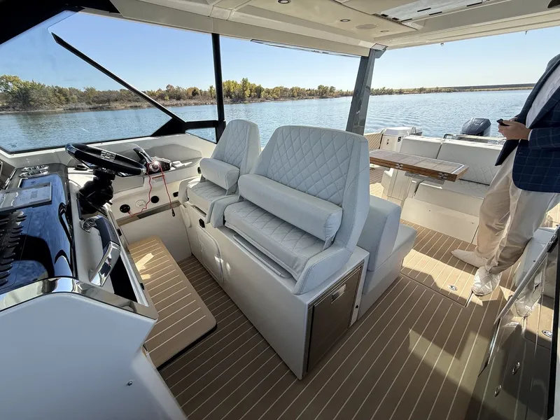 Slide: The Image of Saxdor 400GTO 2025 - 34