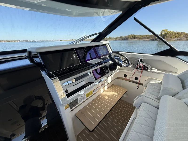 Slide: The Image of Saxdor 400GTO 2025 - 35