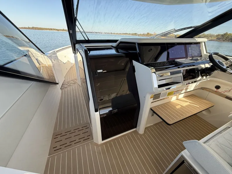 Slide: The Image of Saxdor 400GTO 2025 - 48