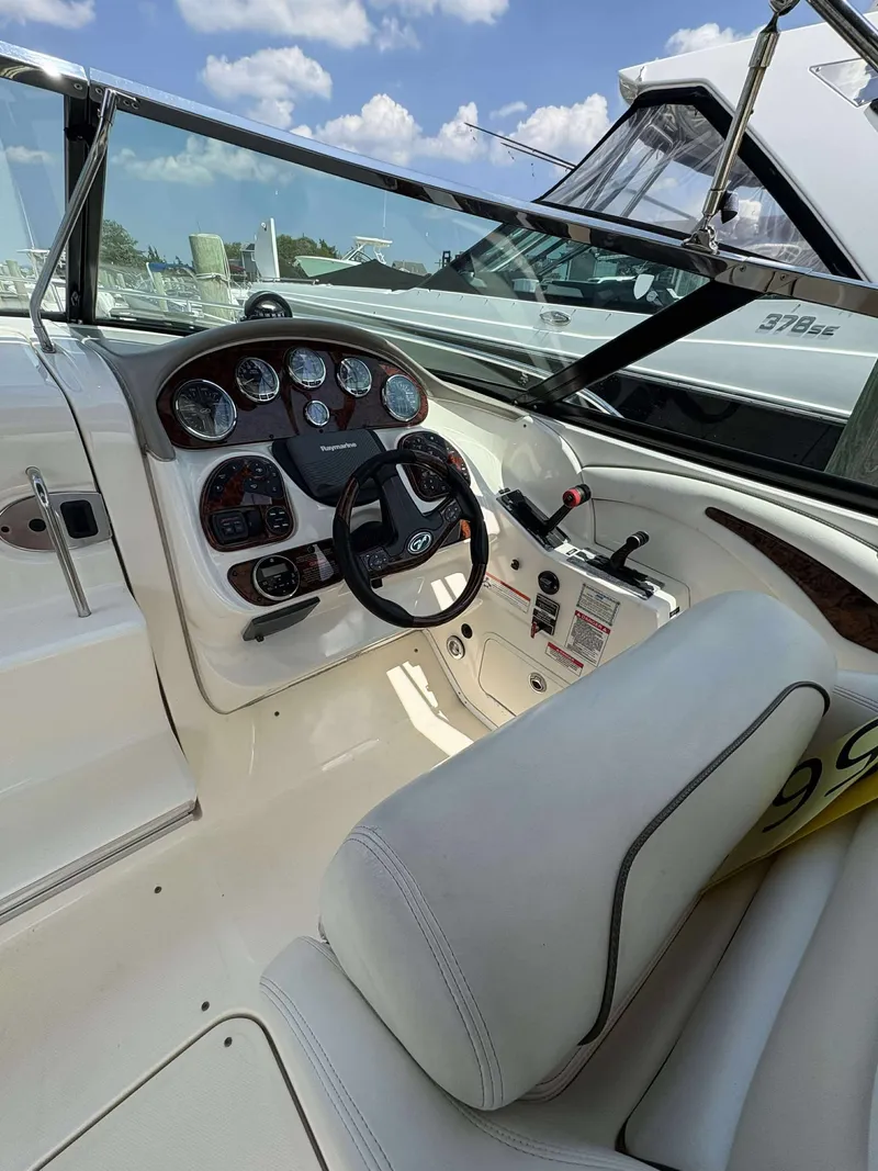 Slide: The Image of Sea Ray 290 SLX 2008 - 10