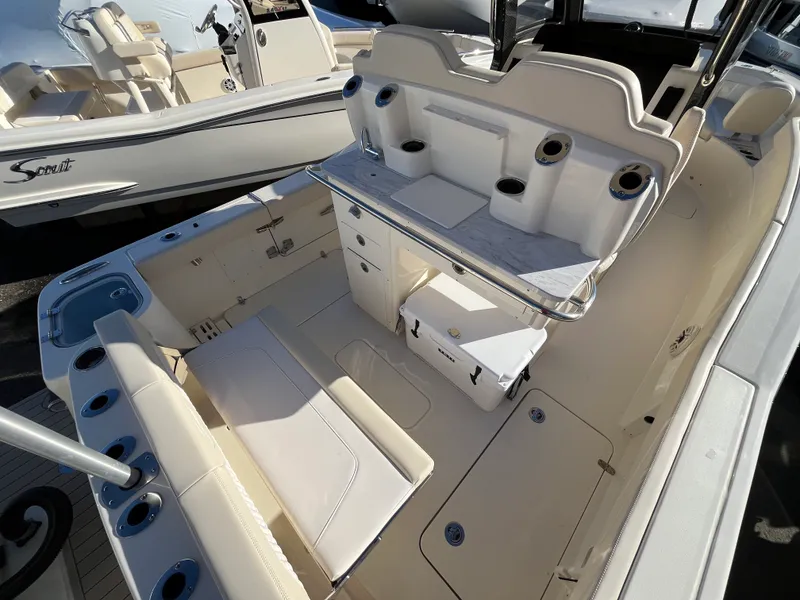 Slide: The Image of Scout 260 LXF 2026 - 11