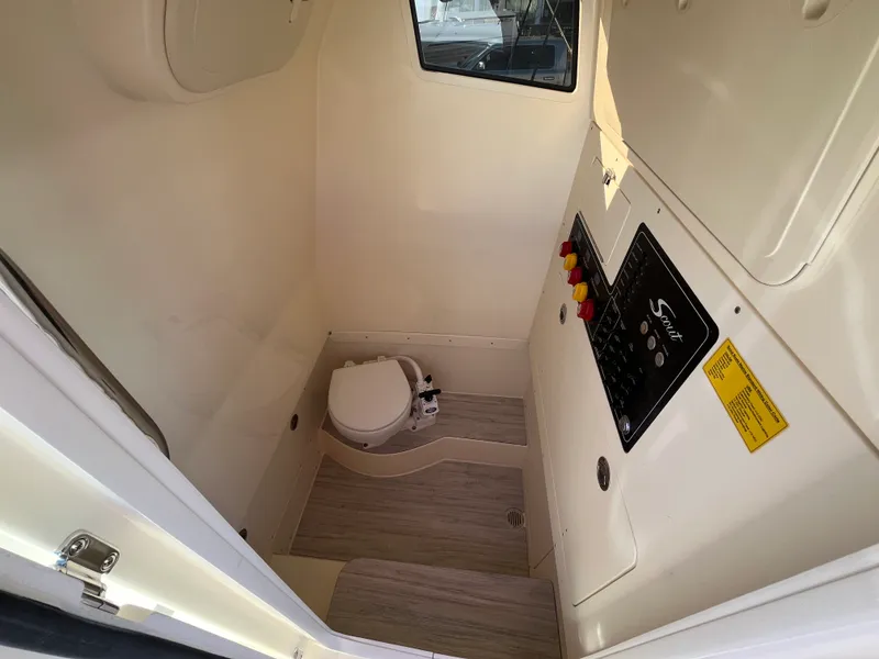 Slide: The Image of Scout 260 LXF 2026 - 25