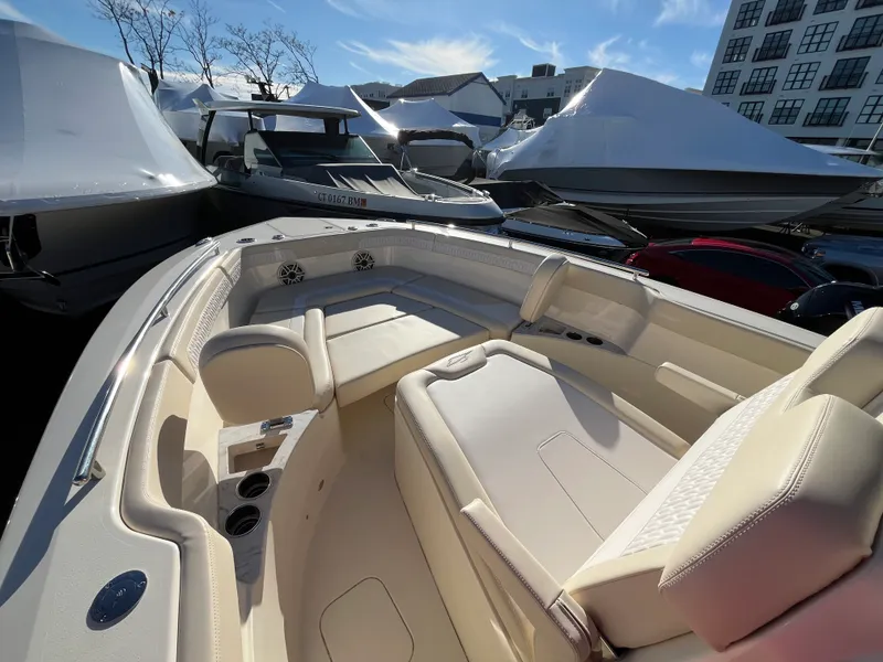 Slide: The Image of Scout 260 LXF 2026 - 28