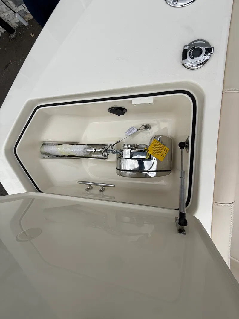 Slide: The Image of Scout 260 LXF 2026 - 35