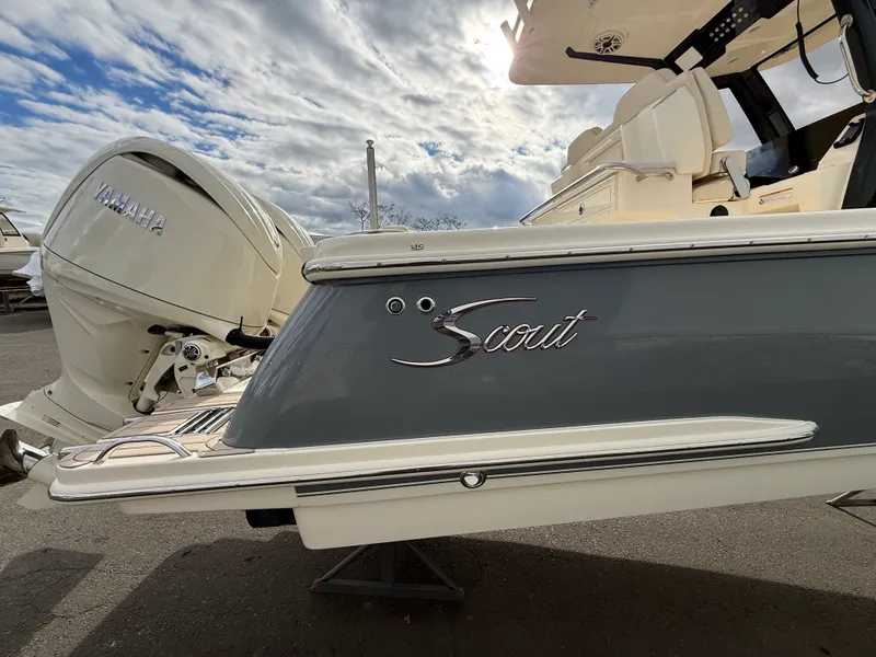 Slide: The Image of Scout 260 LXF 2026 - 4