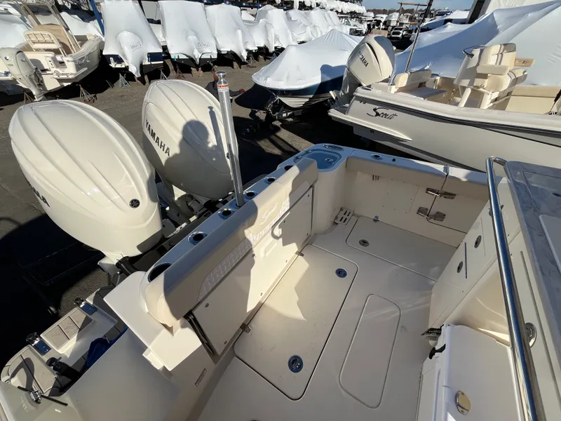 Slide: The Image of Scout 260 LXF 2026 - 8