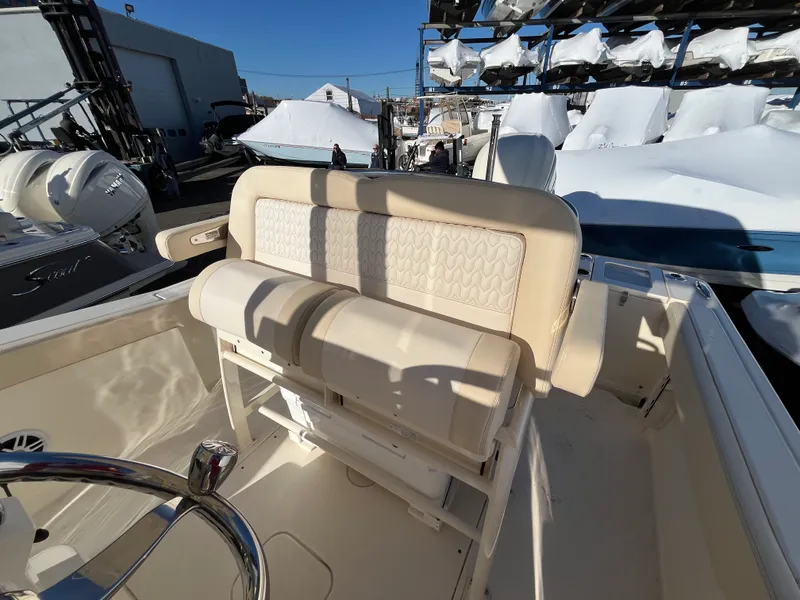 Slide: The Image of Scout 240 XSF 2026 - 10