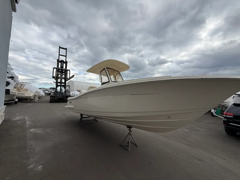 Slide: The Image of Scout 240 XSF 2026 - 22