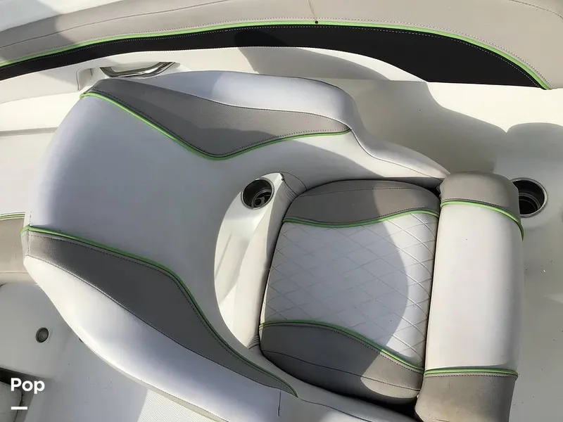 Slide: The Image of Tahoe 700 2018 - 15847694