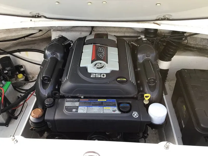 Slide: The Image of Tahoe 700 2018 - 15847673