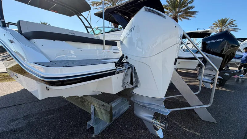 Slide: The Image of Sea Ray SPX 210 Outboard 2026 - 30
