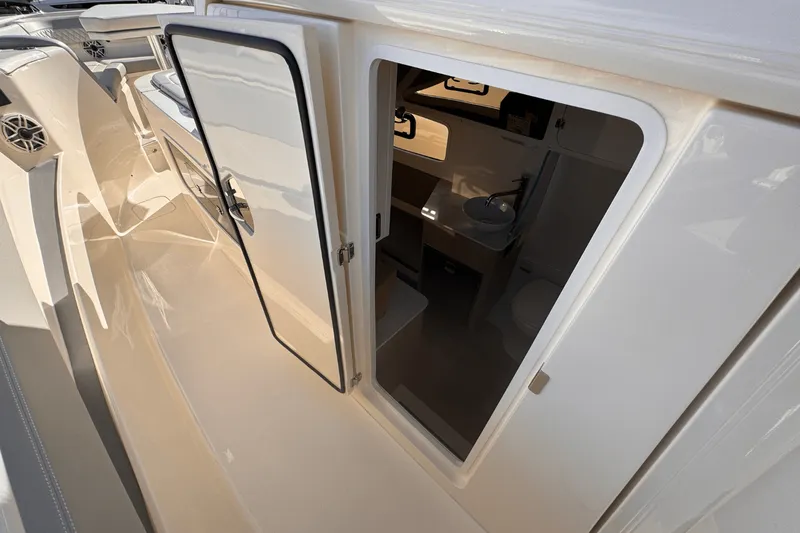 Slide: The Image of Scout 357 LXF 2025 - 28