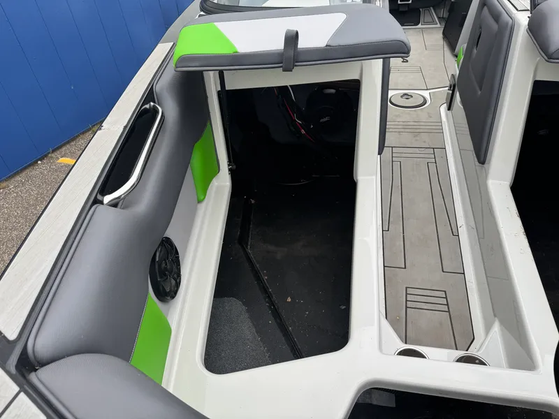 Slide: The Image of Moomba MAX 2019 - 37