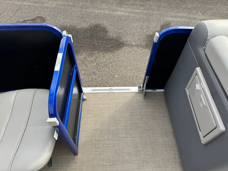 Slide: The Image of Premier 230 SOLARIS 2016 - 20