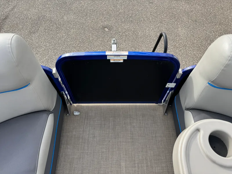 Slide: The Image of Premier 230 SOLARIS 2016 - 37