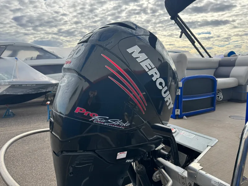 Slide: The Image of Premier 230 SOLARIS 2016 - 4