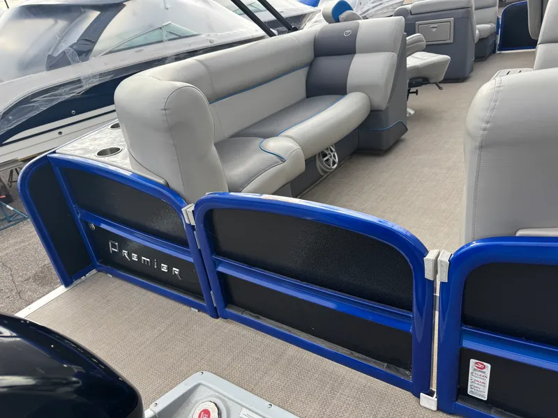 Slide: The Image of Premier 230 SOLARIS 2016 - 8