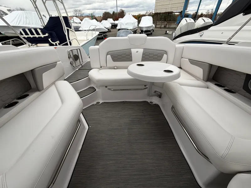 Slide: The Image of Four Winns HD270-OB 2019 - 10