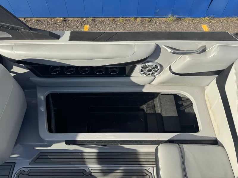 Slide: The Image of Axis T22 2018 - 18